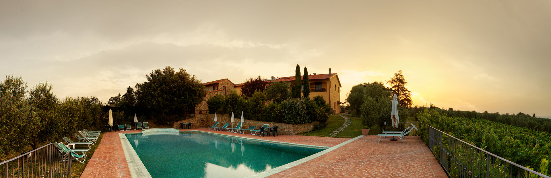 ��������վ